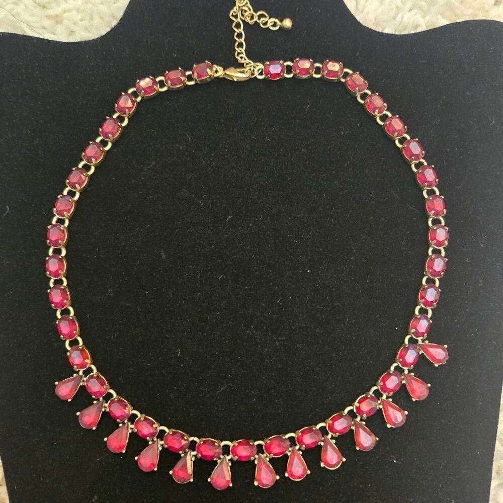 AVON SP Dark Red Rhinestone Necklace Gold Tone Promg Set